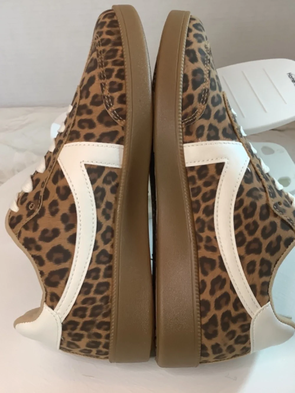 NWT Mia Girl leopard‎ animal print sneakers sz. 8